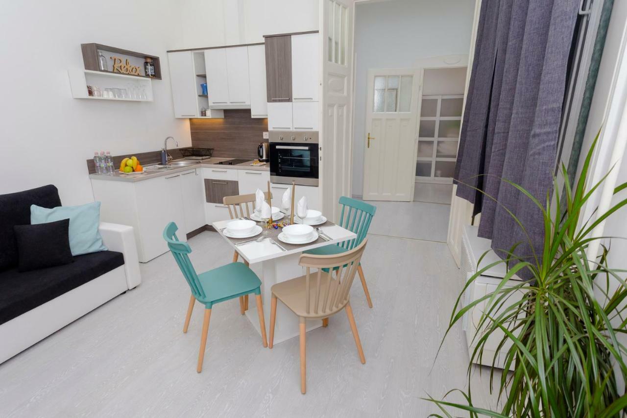 Boutique Residence Jokai - Apartment In The City Center Budapest Exterior photo